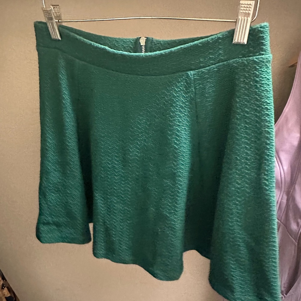H&M H and M Divided Green Skirt Size Small